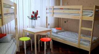 Гостиница Хостел «Надежда» Новосибирск Кровать в общем четырехместном номере-2